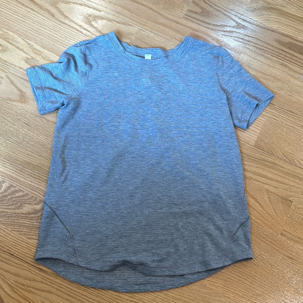 Lululemon gray shirt size 4